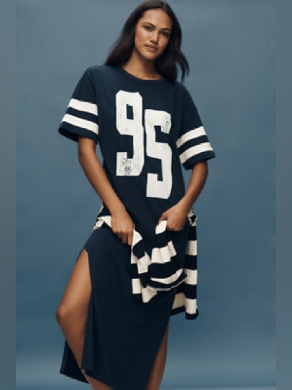 Casual Navy Blue Graphic Midi Dress with Side Slit - Picture 2 of 8
